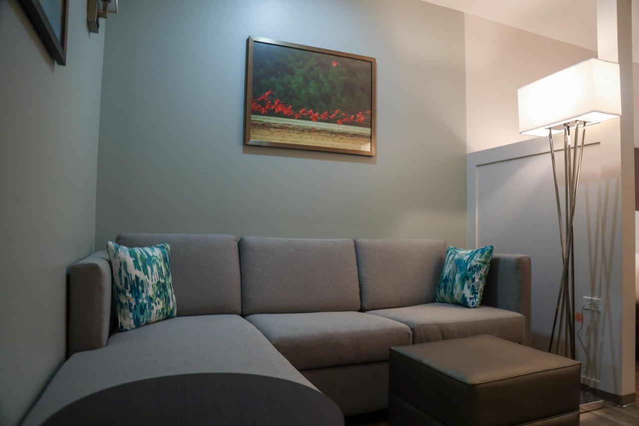 Signal Hill Comfort Inn & Suites Tobago מראה חיצוני תמונה