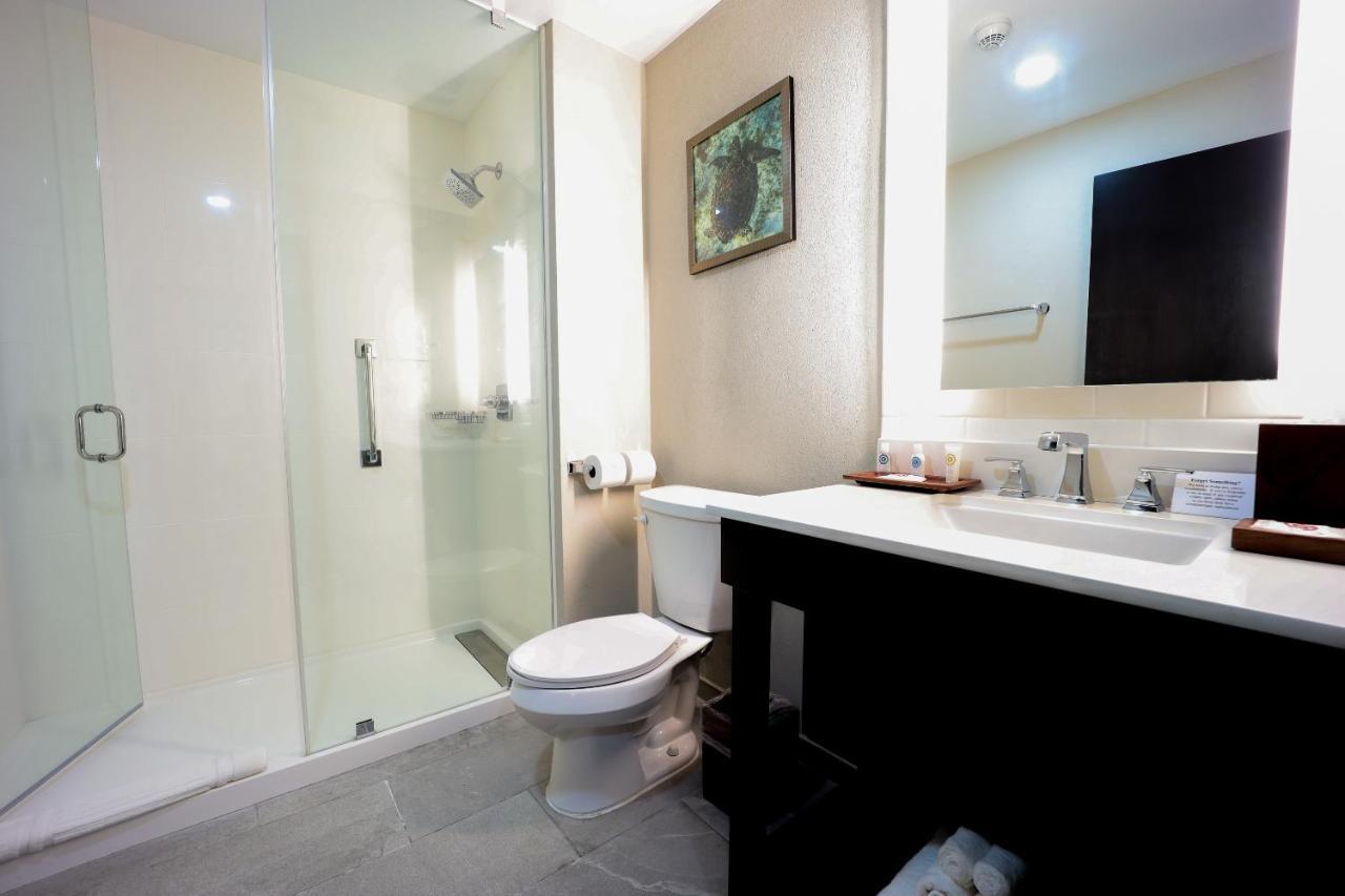 Signal Hill Comfort Inn & Suites Tobago מראה חיצוני תמונה
