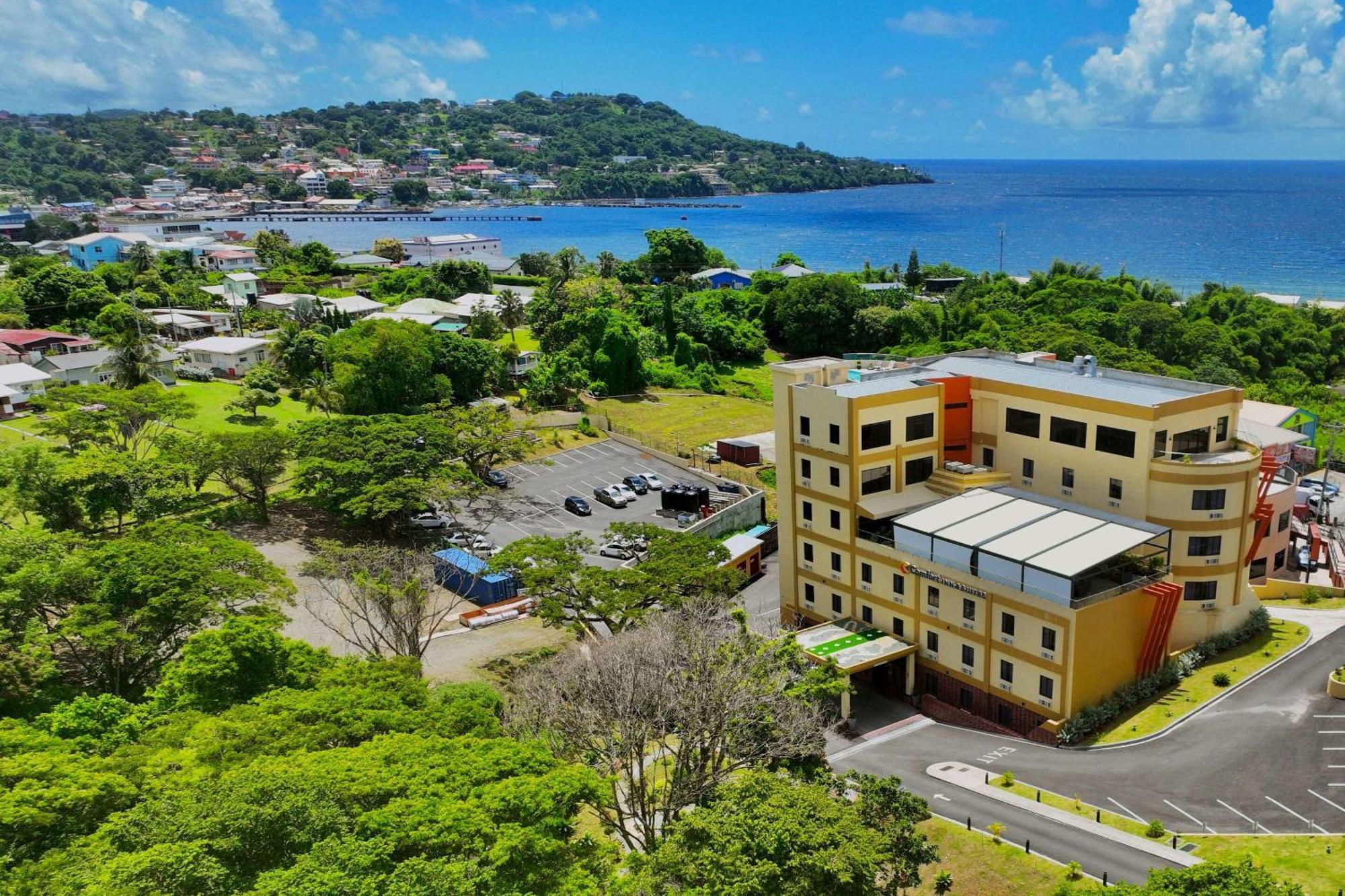 Signal Hill Comfort Inn & Suites Tobago מראה חיצוני תמונה